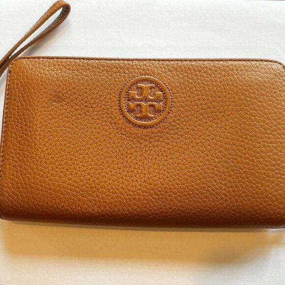 Tory Burch Robinson Zip Continental Wallet - Picture 1 of 5
